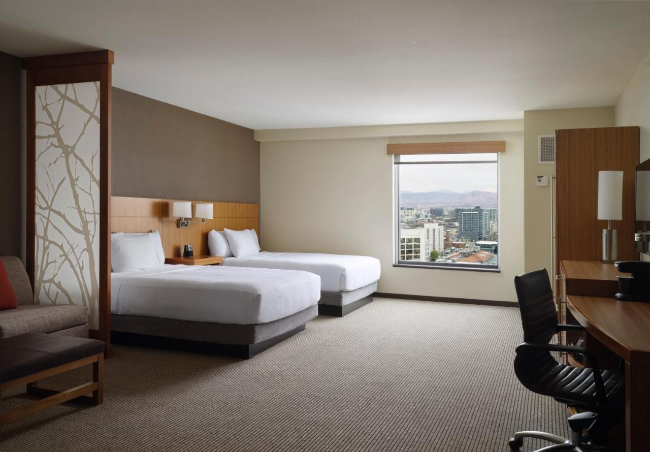 Hyatt Place Denver Downtown Exterior photo