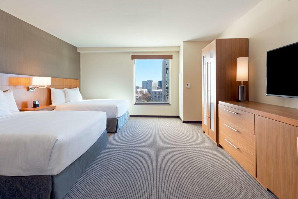 Hyatt Place Denver Downtown Exterior photo